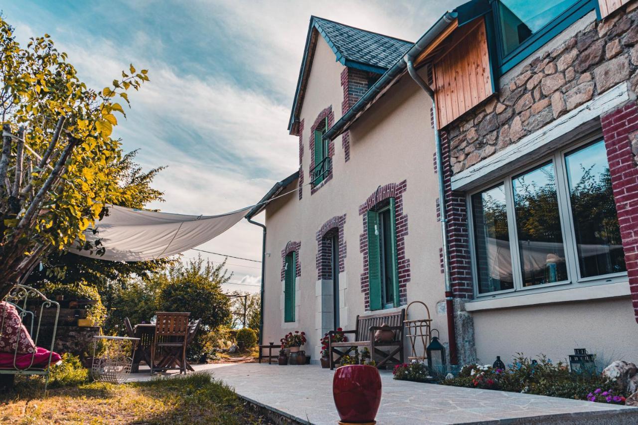 Les Jardins De Nanine Bed and Breakfast Lapleau Exteriör bild