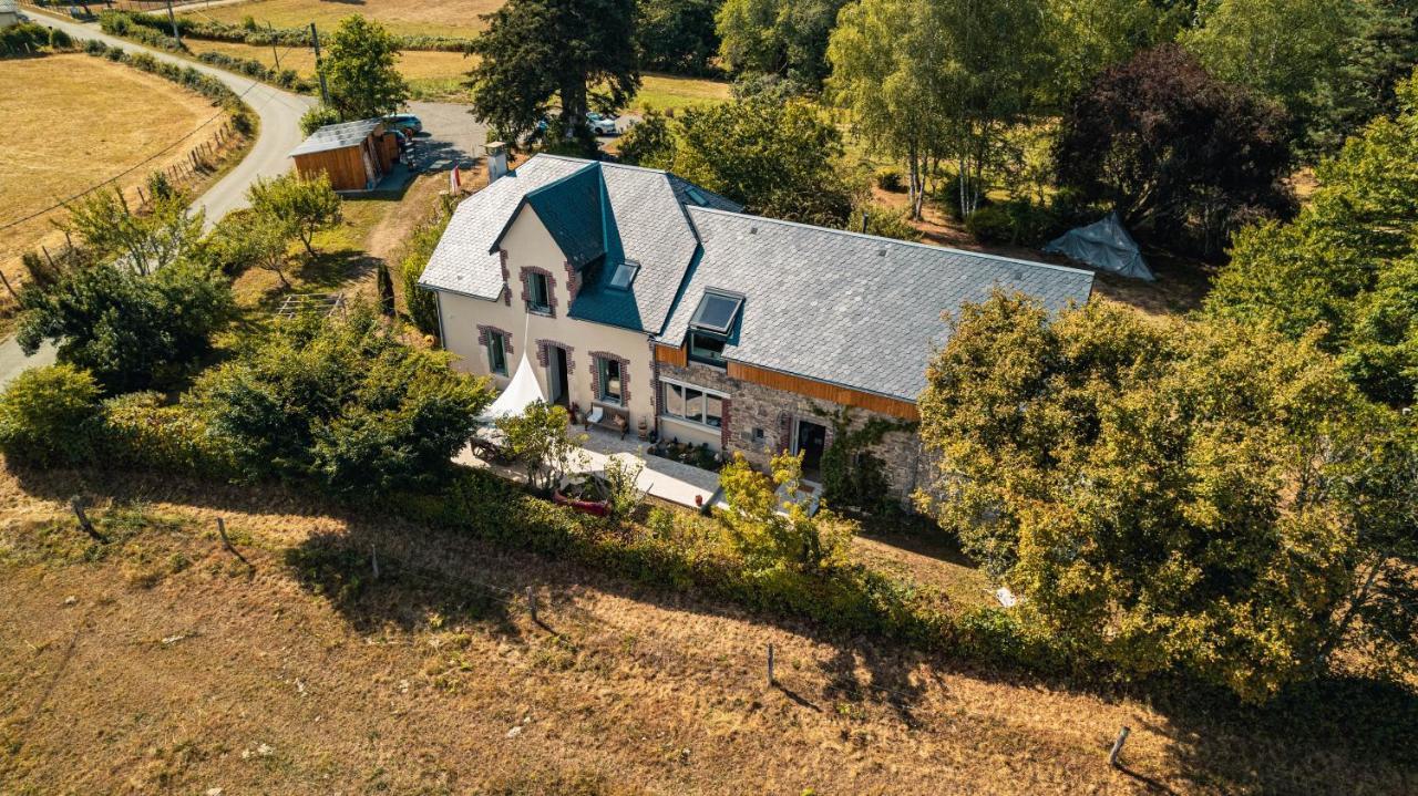 Les Jardins De Nanine Bed and Breakfast Lapleau Exteriör bild