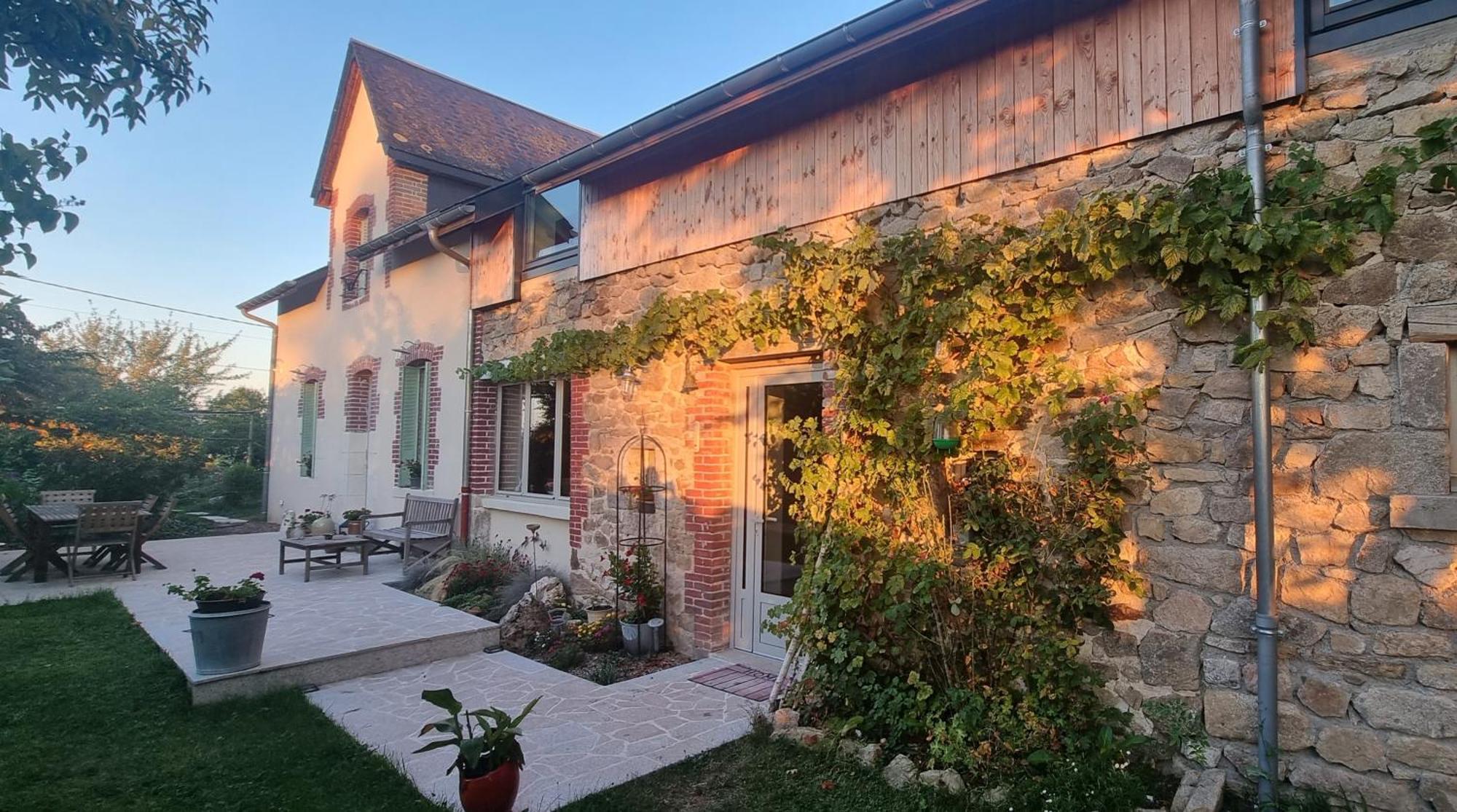 Les Jardins De Nanine Bed and Breakfast Lapleau Exteriör bild