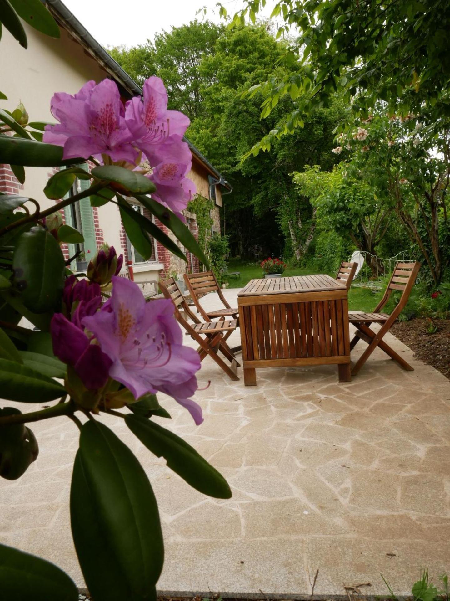 Les Jardins De Nanine Bed and Breakfast Lapleau Exteriör bild